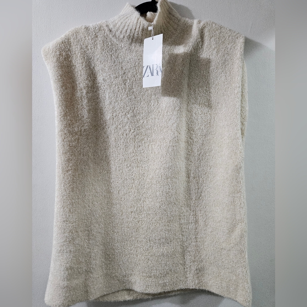 Zara Sleeveless High-Neck Vest
